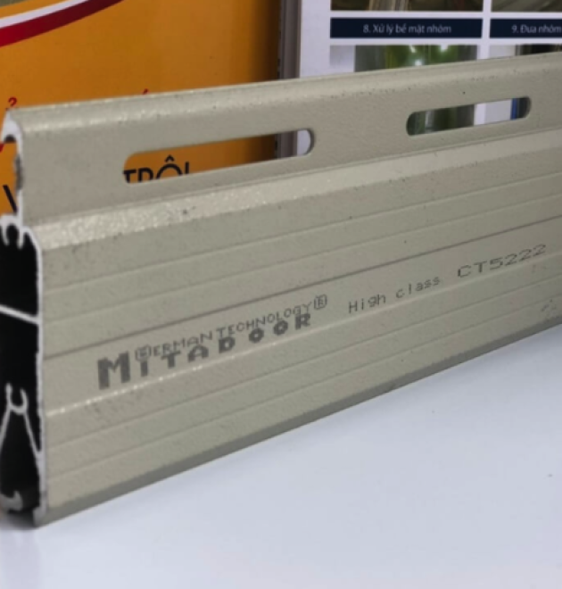 Cửa cuốn Mitadoor CT5222